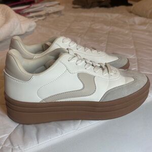 TOP Moda Women's White and Brown Sneakers